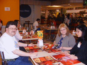 Carlos Alvarado, Nan Zingrone and Fátima Machado